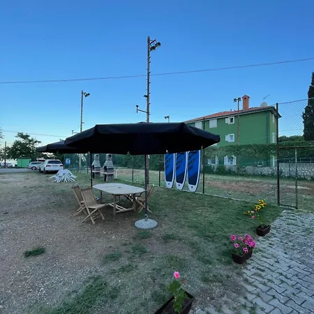 Garden דירה נזרין